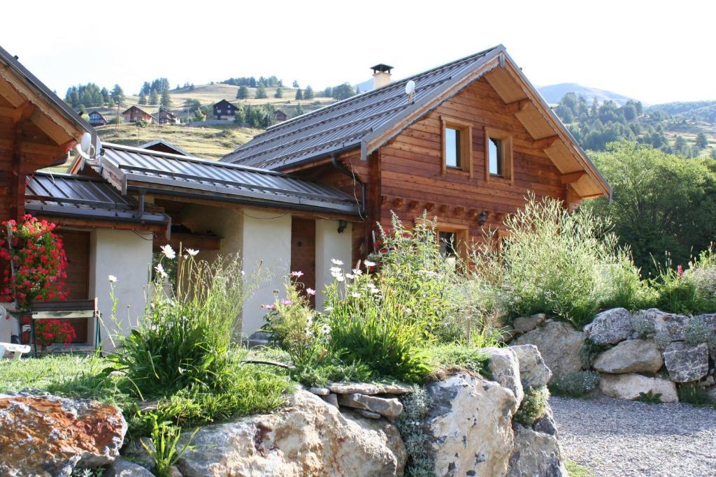 Le Chalet Du Queyras And Spa Molines-en-Queyras Exterior photo